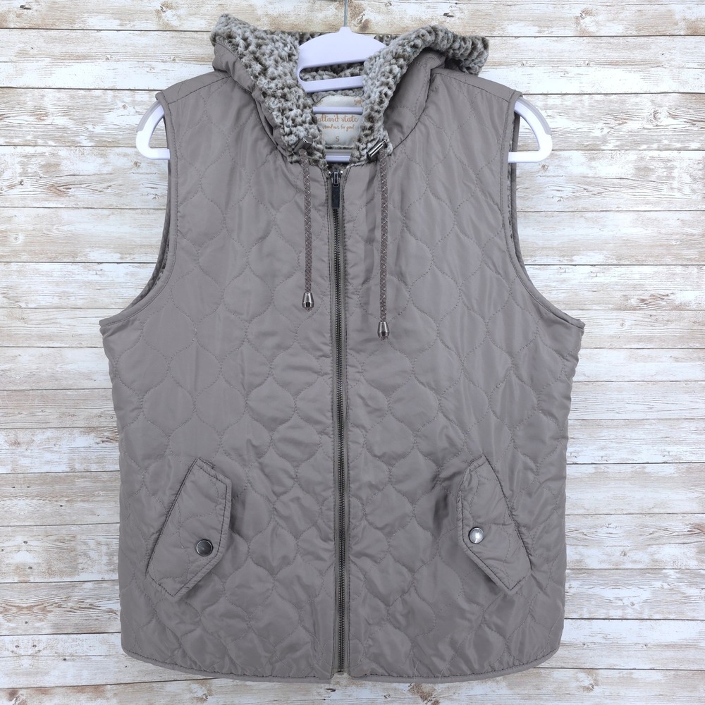Altar'd State Vest Size Small Sherpa Lined Hooded Olive Green Granola Casual